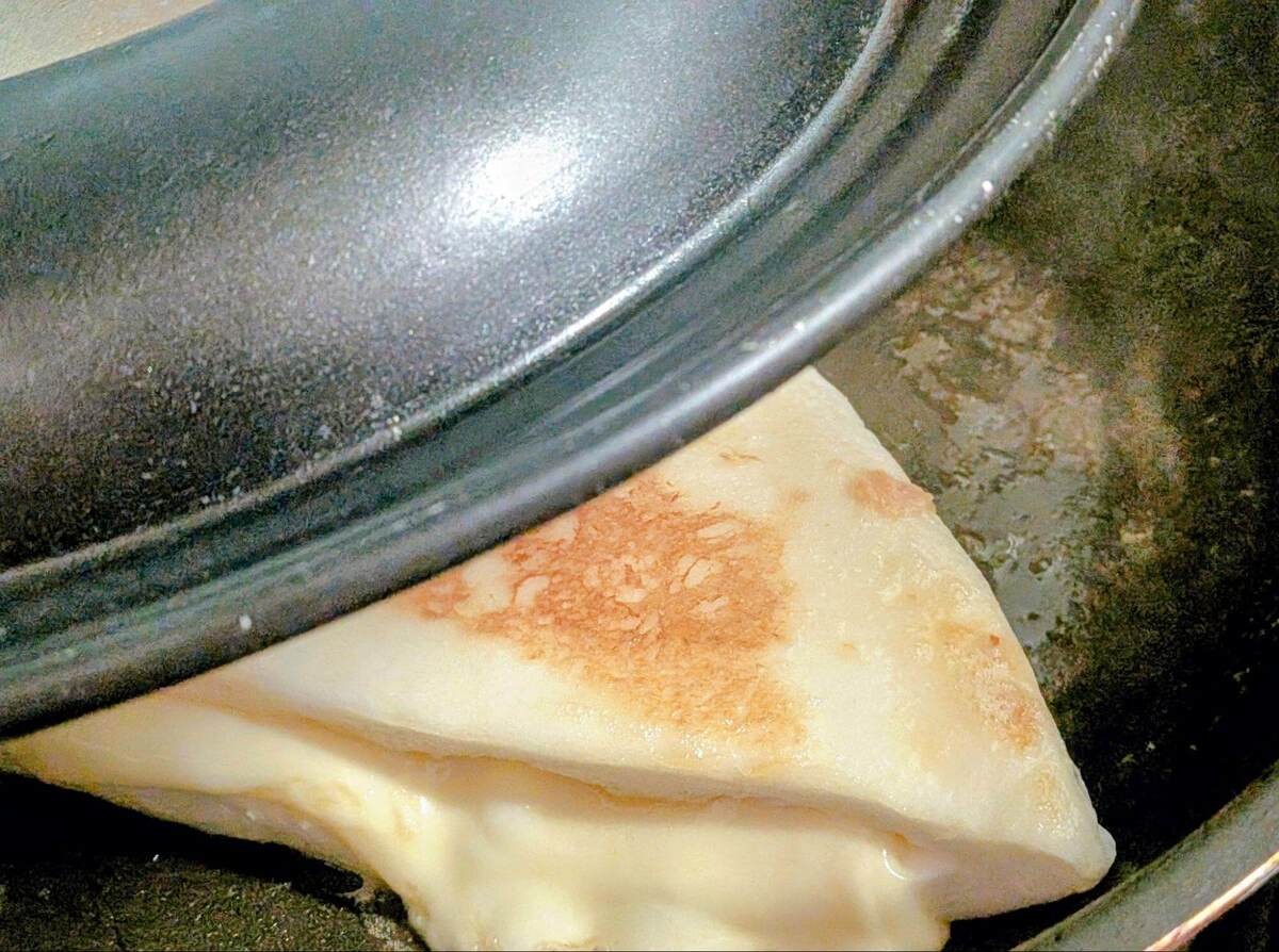 はんぺんのとろけるチーズ和風挟み焼き