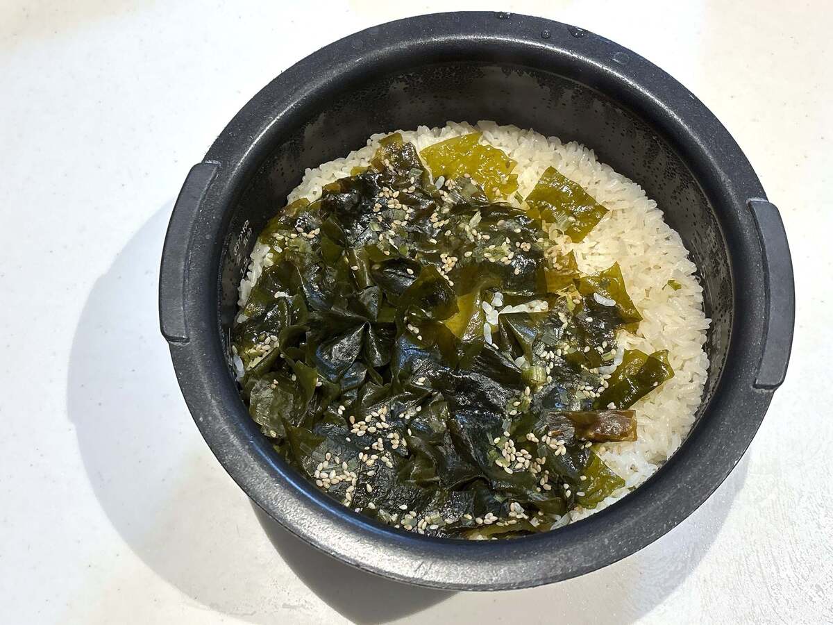 「わかめごはん」レシピ