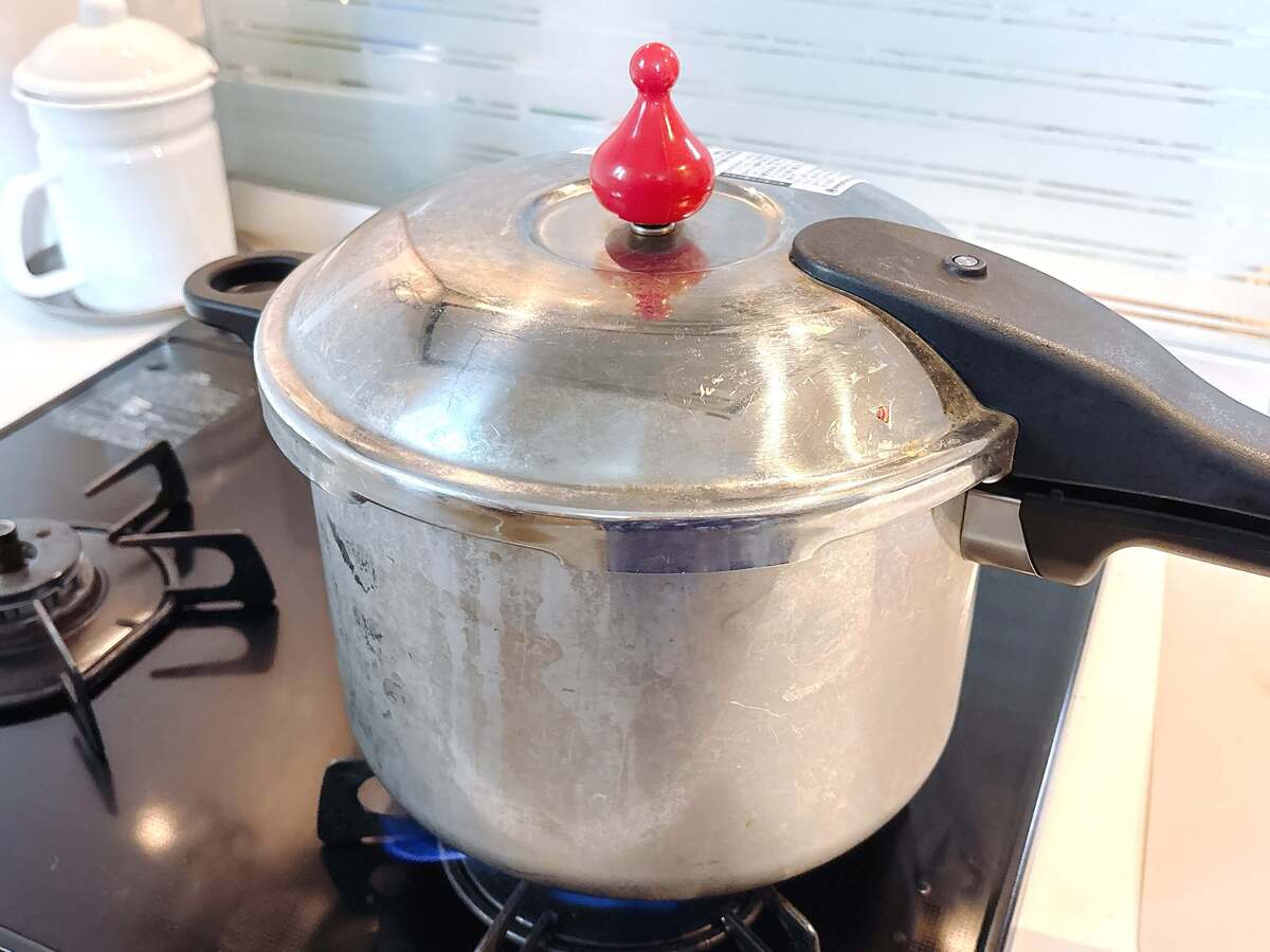 お肉の代わりに使うのは……？ちくわカレー
