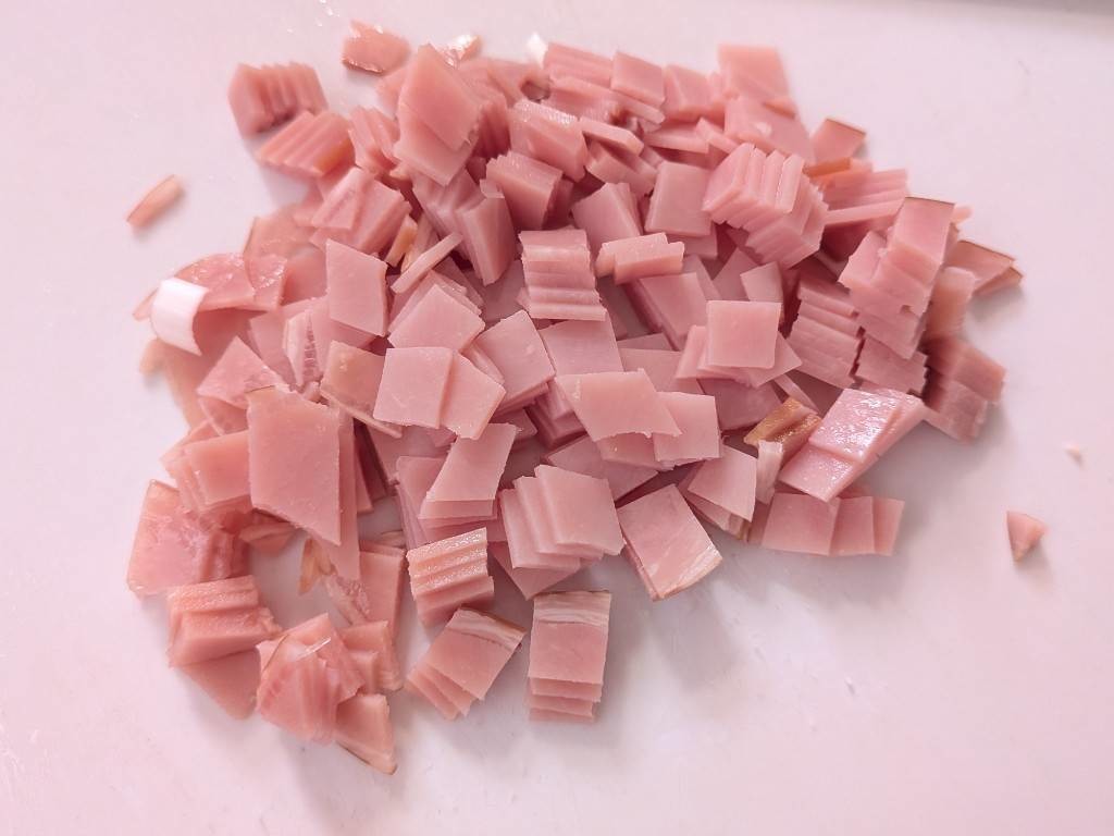 目玉焼きの旨味しみ込む黄金チャーハン