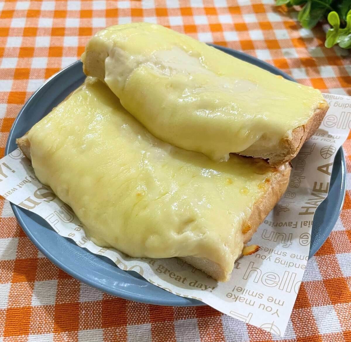 食パンについている白い粉の正体は？