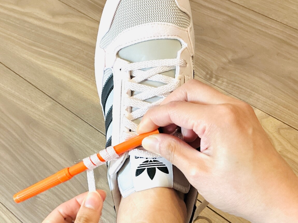 スニーカーの靴紐、もう結ばなくていいの！？