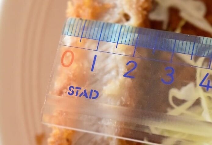 ガチで極厚！ロピア「厚切りとんかつ」実食レポ