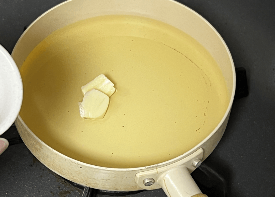 しらすと納豆のアヒージョ