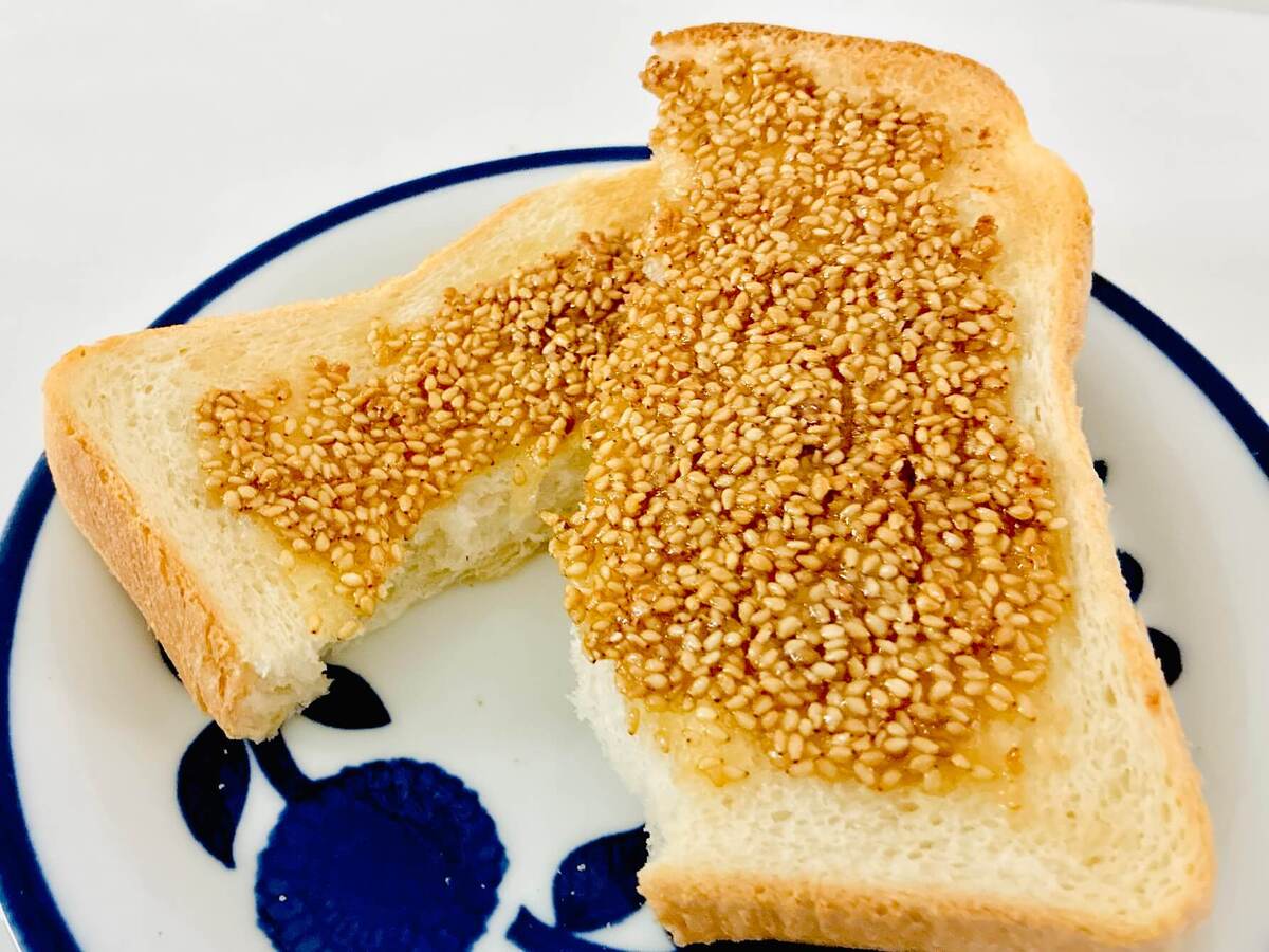 ごま好きに捧げる「炒りごまトースト」のレシピ